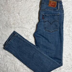 Levi’s 724 High Rise Straight Jeans Size 28 Women’s 8 Distressed Light Med Wash